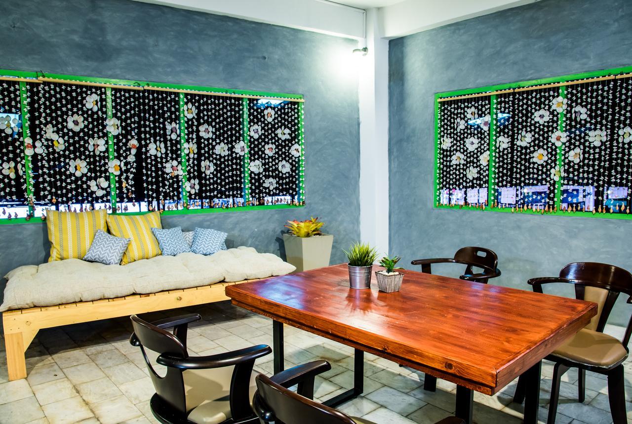 Albergue I Na Seaview Rayong Exterior foto