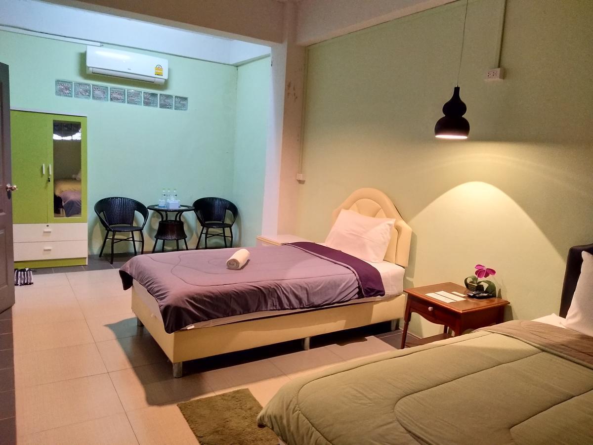 Albergue I Na Seaview Rayong Exterior foto