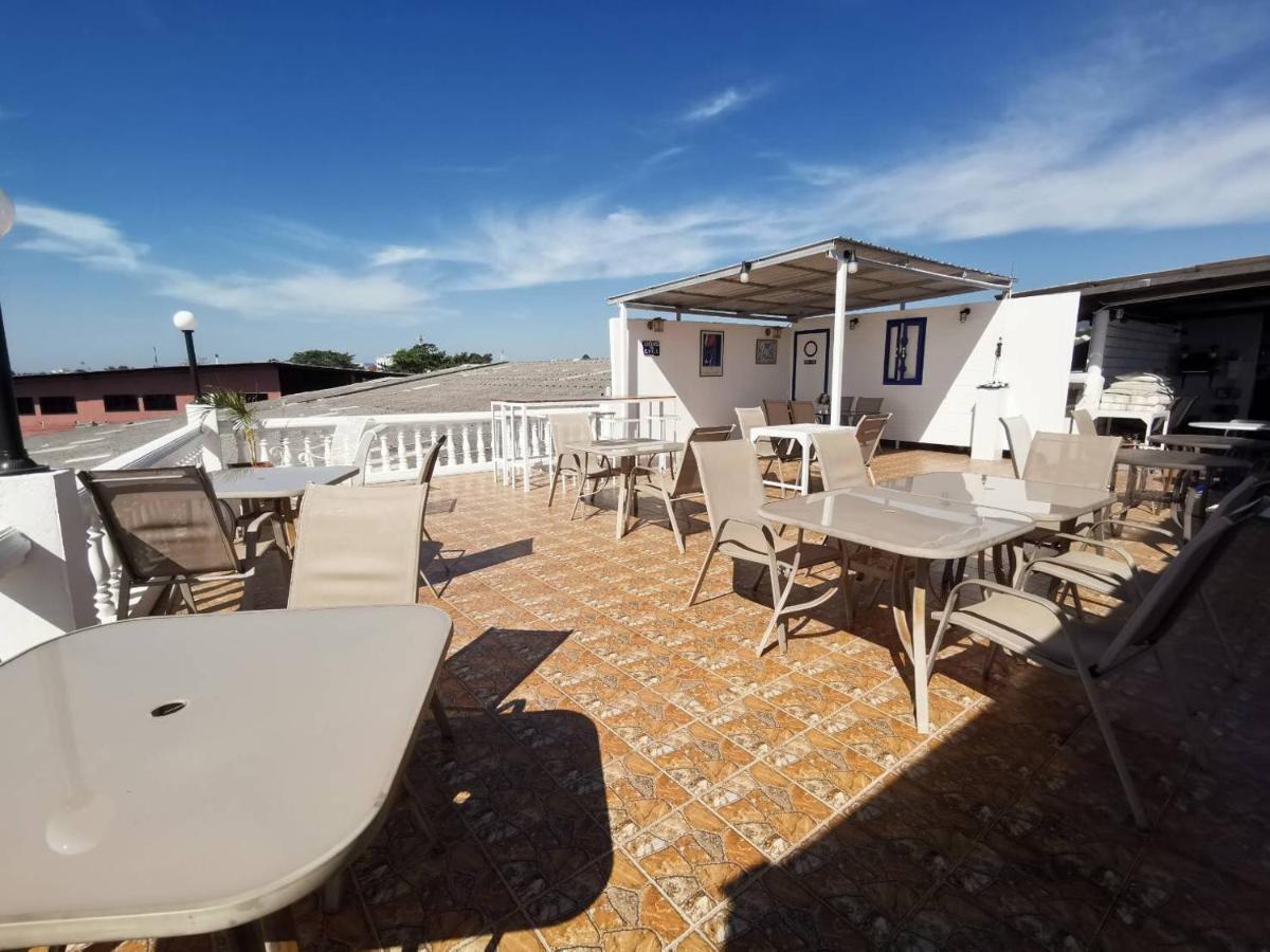 Albergue I Na Seaview Rayong Exterior foto